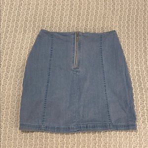 Zip front, jean miniskirt